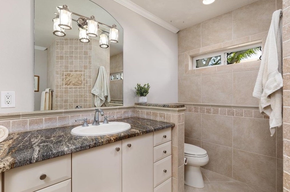 318 La Hacienda Dr, Belleair Beach FL  33785-3715 exterior