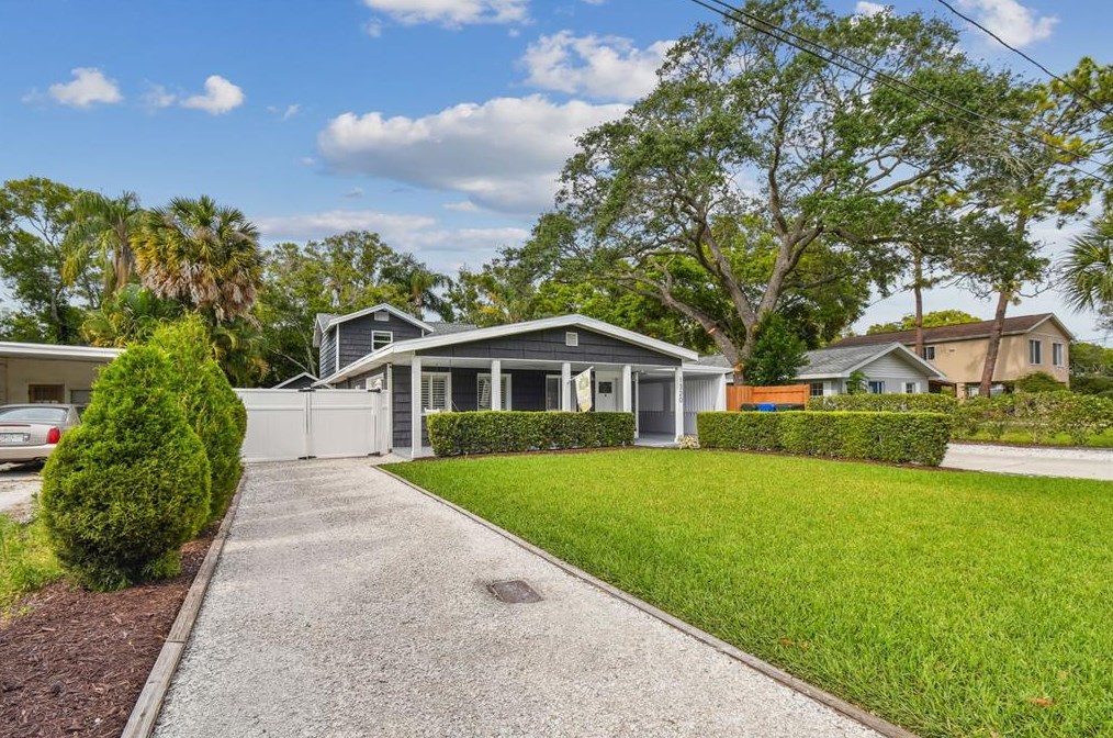 1320 Pine Ave, Largo, FL 33770-2235