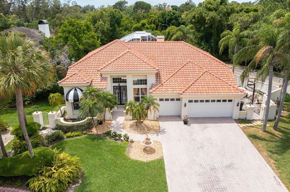 4690 Laurel Oak Ln, Saint Petersburg FL  exterior