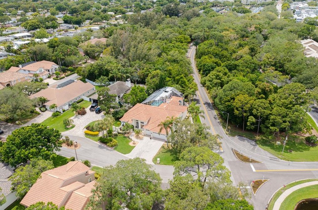 4690 Laurel Oak Ln, Saint Petersburg FL  exterior