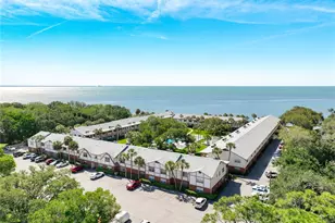 650 Pinellas Point Dr S, Saint Petersburg, FL 33705 - Photo 2