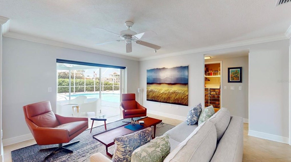 1969 Illinois Ave, Saint Petersburg FL  33703-3421 exterior