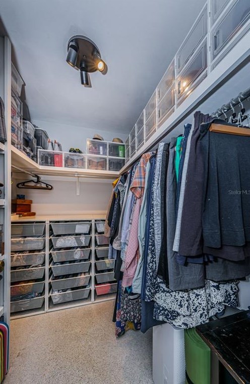 1969 Illinois Ave, Saint Petersburg FL  33703-3421 exterior