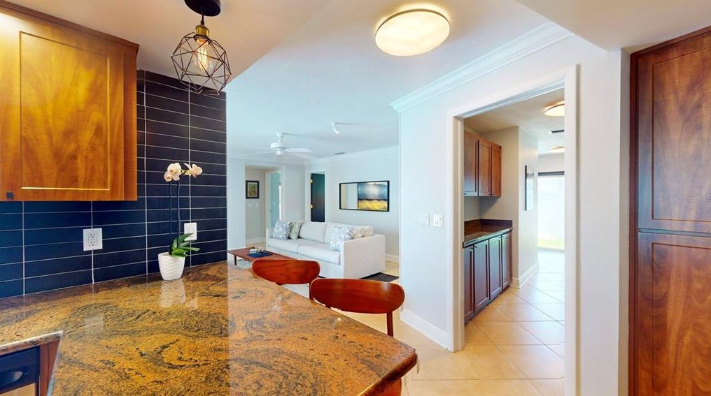 1969 Illinois Ave, Saint Petersburg FL  33703-3421 exterior