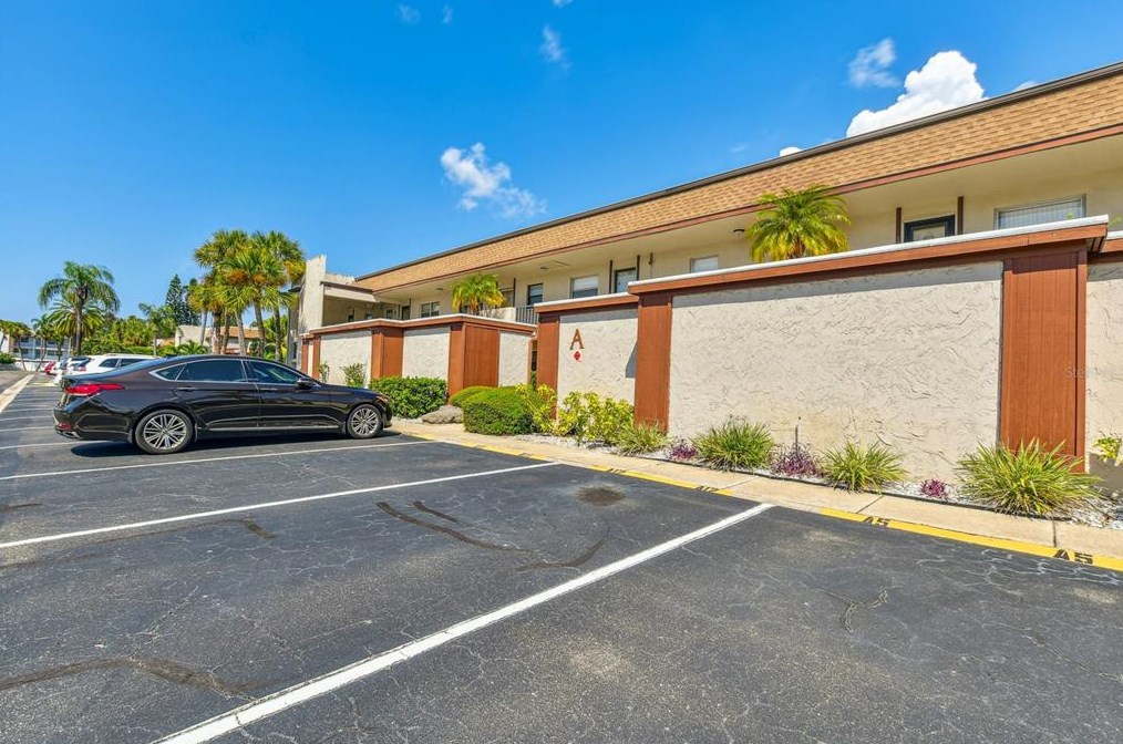 2750 E Bay Dr #14a, Largo, FL 33771
