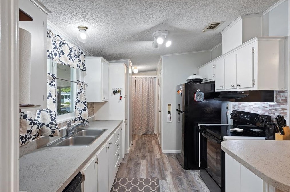 10323 Andre Blvd, Port Richey, FL 34667-4803