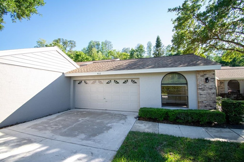 4112 Salem Square Pkwy, Palm Harbor, FL 34685
