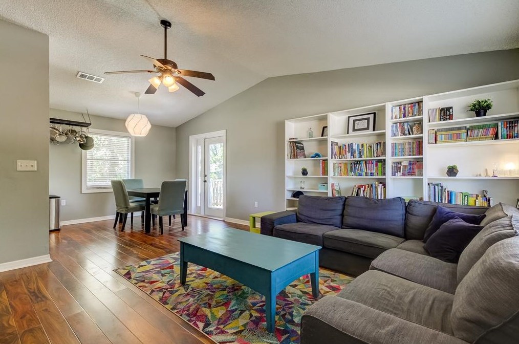 3975 4th St S, Saint Petersburg, FL 33705