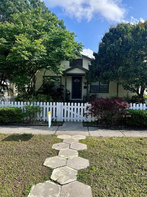 480 35th Ave N, Saint Petersburg, FL 33704