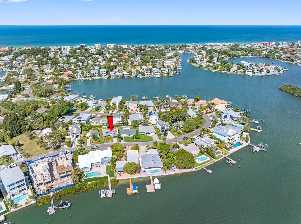 378 12th Ave, Belleair Beach, FL 33785