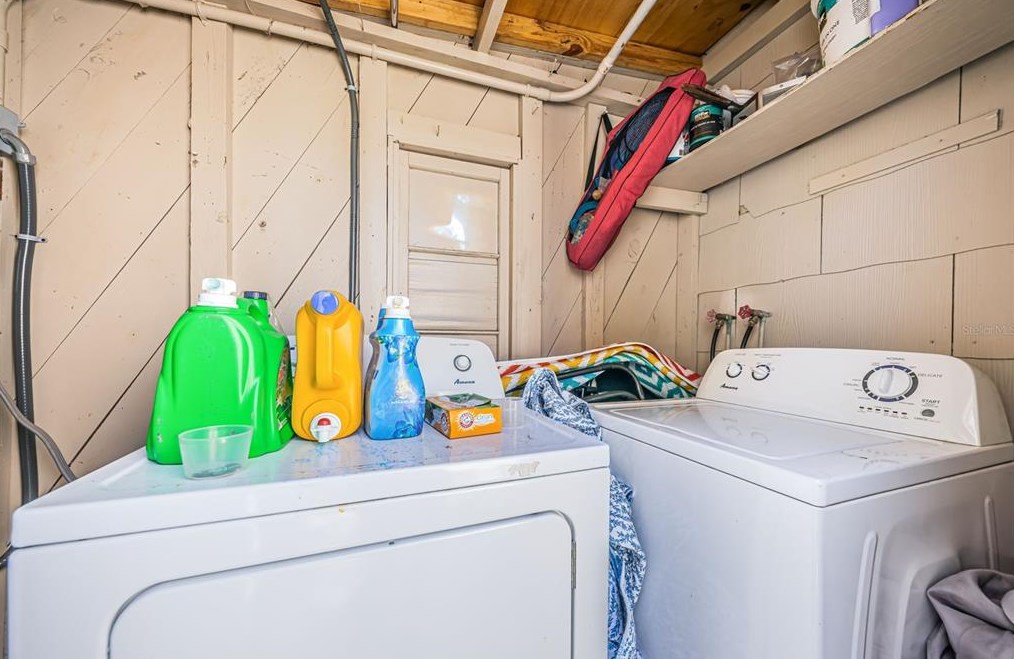 3335 Tarlton St, Saint Petersburg FL  33713-2849 exterior