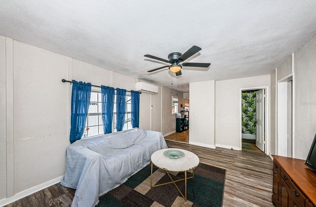 3335 Tarlton St, Saint Petersburg FL  33713-2849 exterior