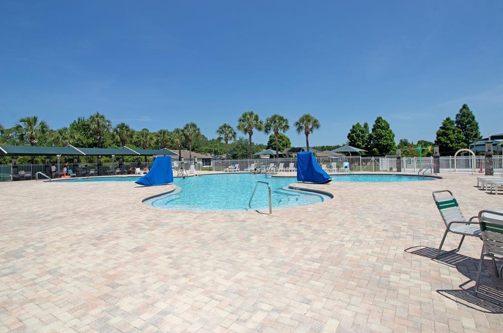 1832 Ravenridge St, Zephyrhills, FL 33543-9533