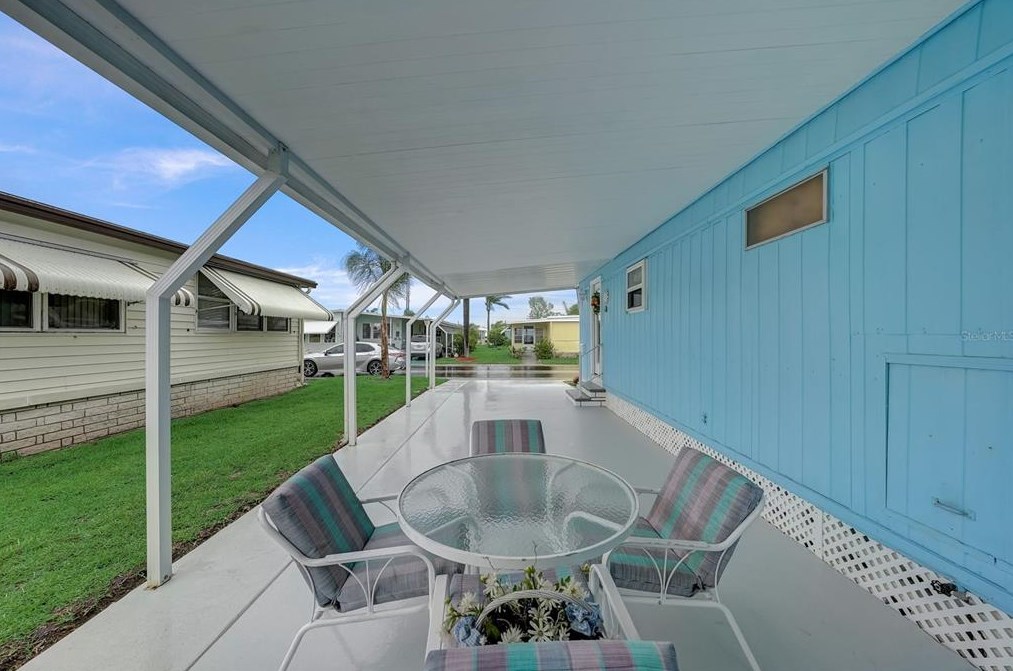 143 Melody Ln, Tarpon Springs FL  34689-5027 exterior