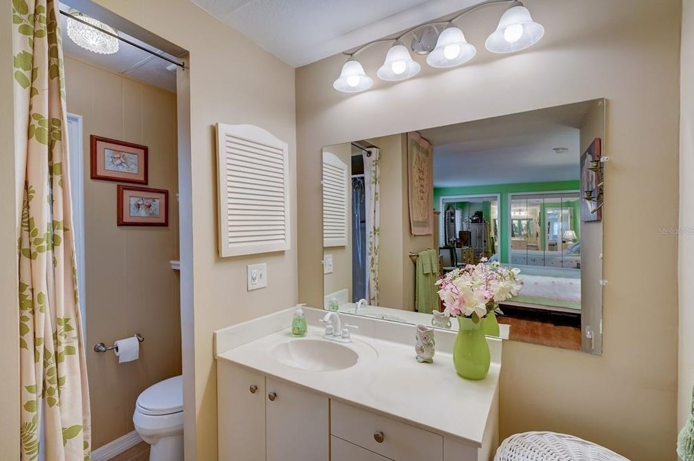 143 Melody Ln, Tarpon Springs FL  34689-5027 exterior