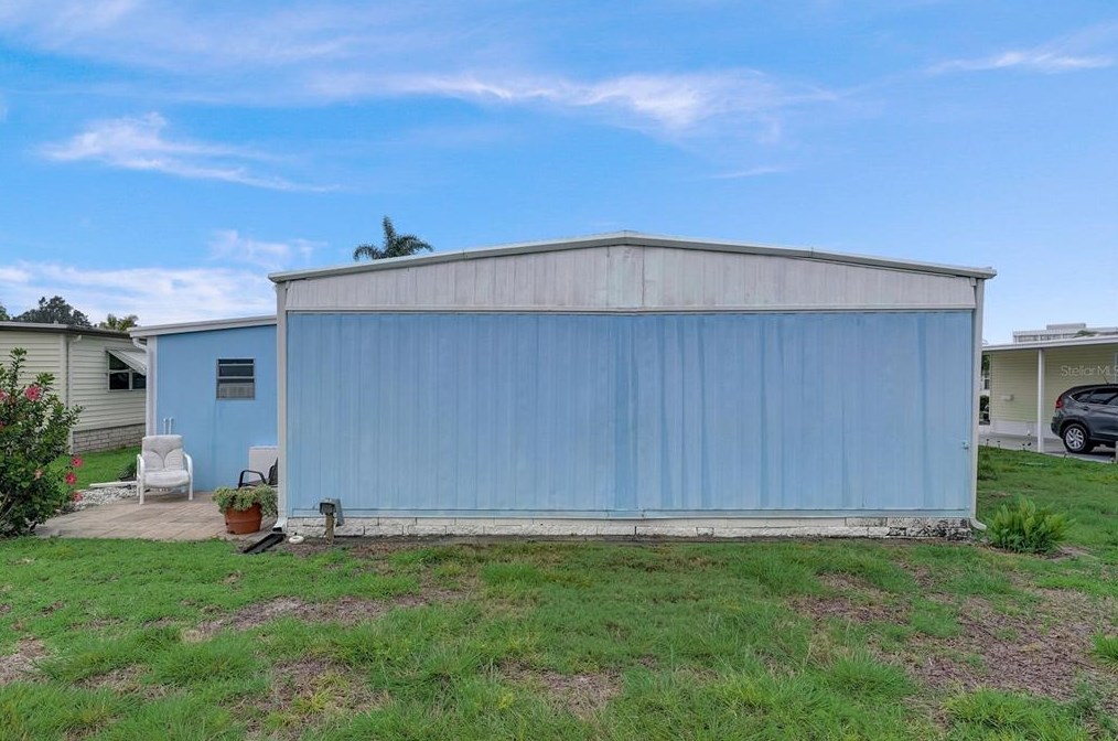 143 Melody Ln, Tarpon Springs FL  34689-5027 exterior