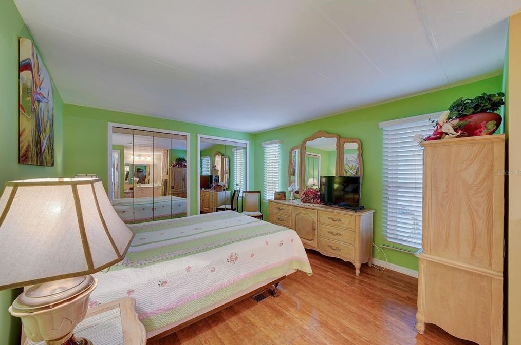 143 Melody Ln, Tarpon Springs FL  34689-5027 exterior