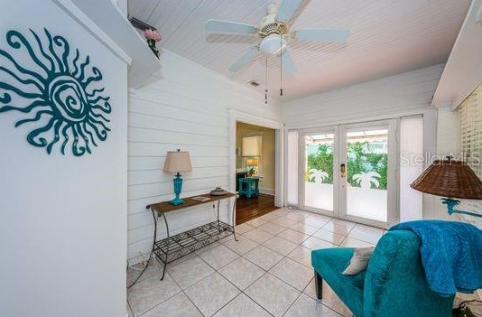 5317 18th Ave, Saint Petersburg FL  33710-5107 exterior