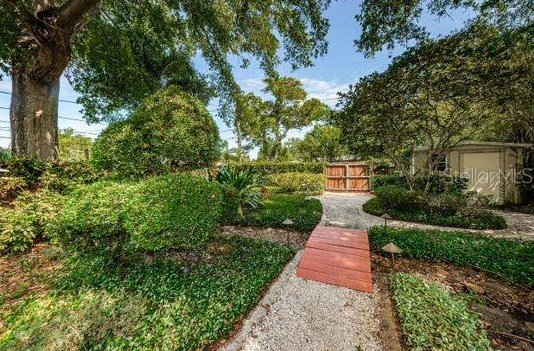 5317 18th Ave, Saint Petersburg FL  33710-5107 exterior