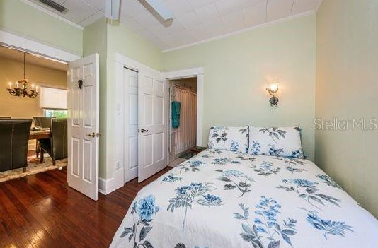 5317 18th Ave, Saint Petersburg FL  33710-5107 exterior