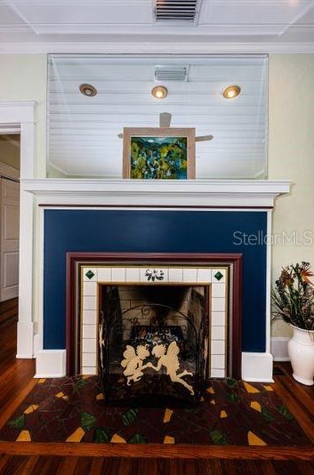 5317 18th Ave, Saint Petersburg FL  33710-5107 exterior