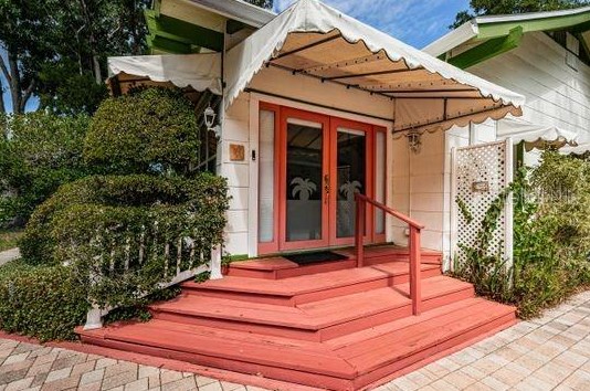 5317 18th Ave, Saint Petersburg FL  33710-5107 exterior