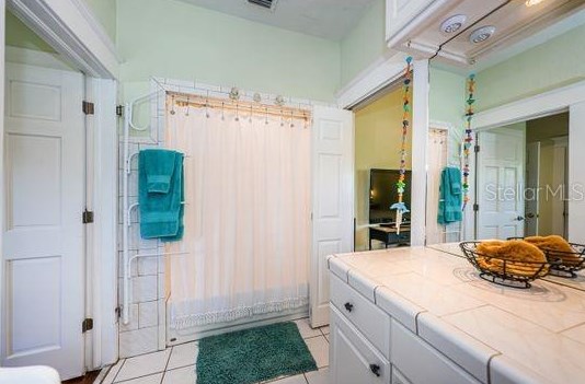 5317 18th Ave, Saint Petersburg FL  33710-5107 exterior