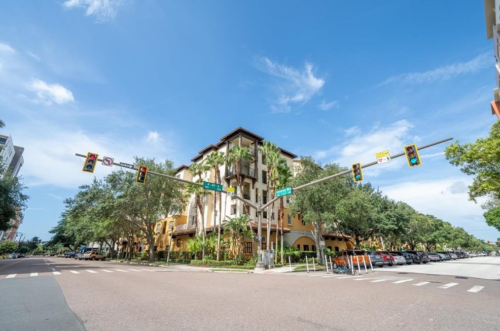 200 4th Ave S #408, Saint Petersburg, FL 33701