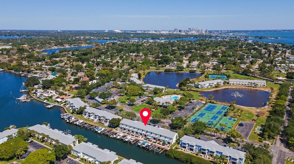 4963 Cobia Dr, Saint Petersburg, FL 33705-4811