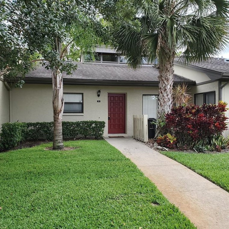 70 Joanne Pl, Oldsmar, FL 34677