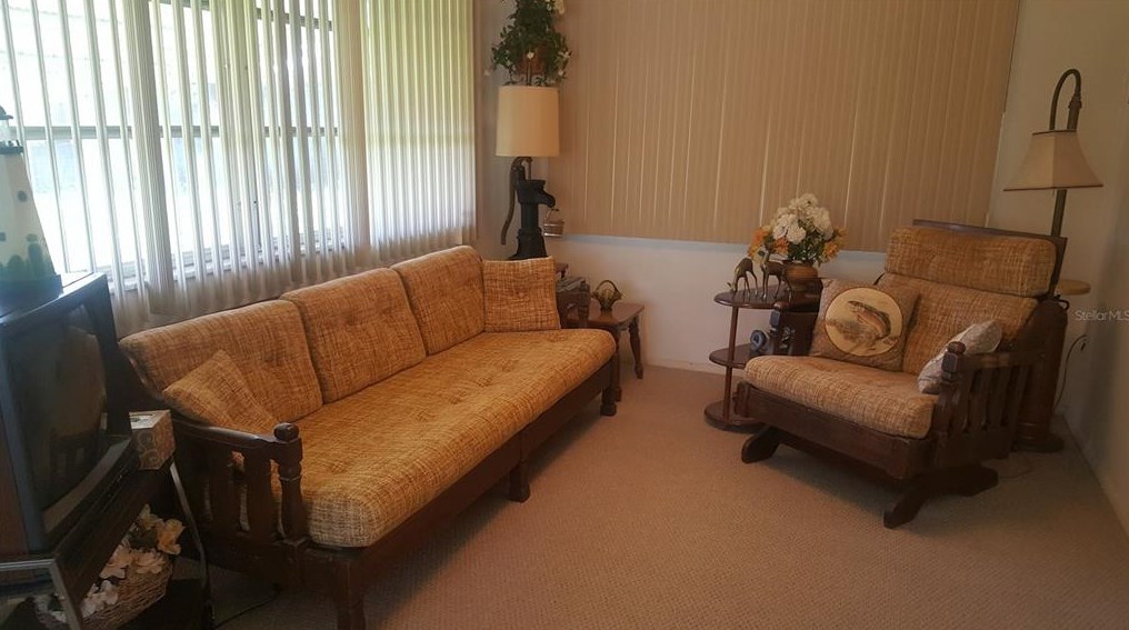 1834 Dartmouth Dr, Tarpon Springs FL  34691-4609 exterior