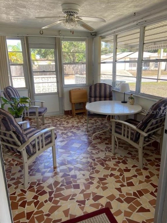 1834 Dartmouth Dr, Tarpon Springs FL  34691-4609 exterior