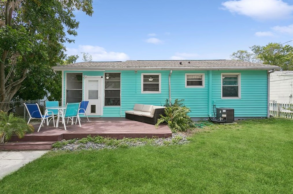 5231 Dartmouth Ave, Saint Petersburg FL  33710-7215 exterior