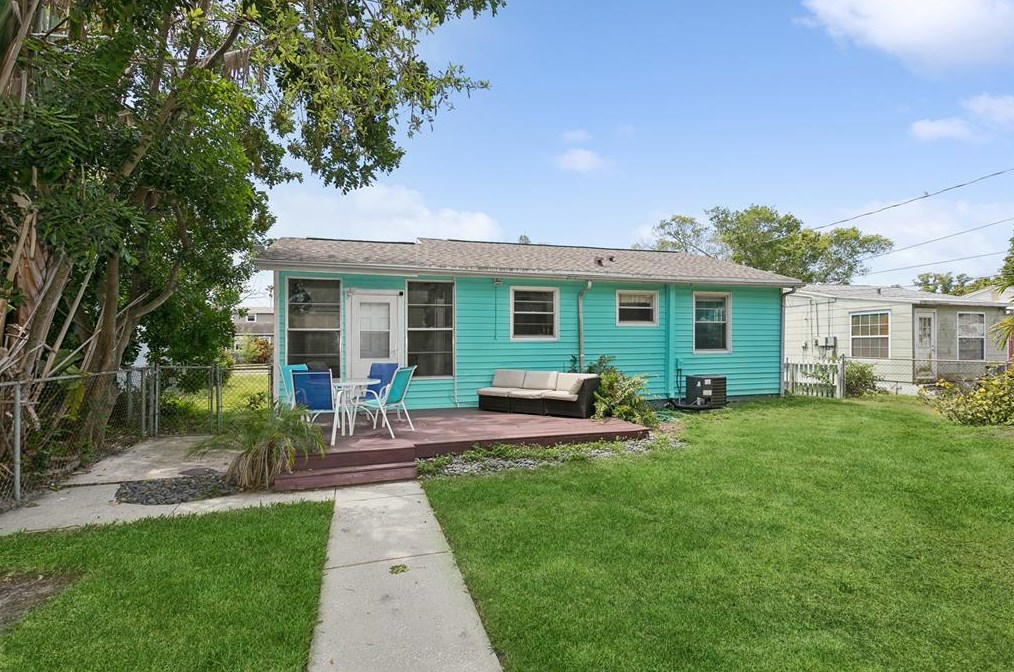 5231 Dartmouth Ave, Saint Petersburg FL  33710-7215 exterior