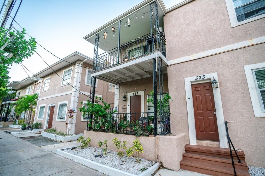 537 2nd St, Saint Petersburg, FL 33701-3048