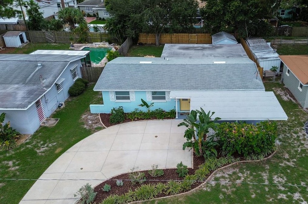 7710 33rd Ave, Saint Petersburg, FL 33710-2324