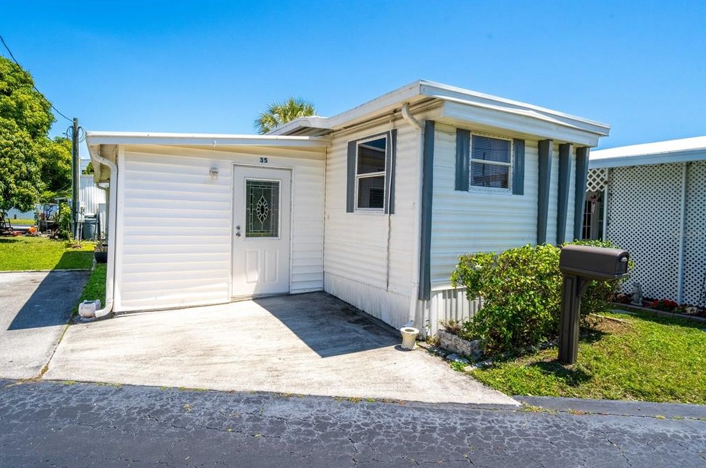 6720 Park Blvd N #35, Pinellas Park, FL 33781