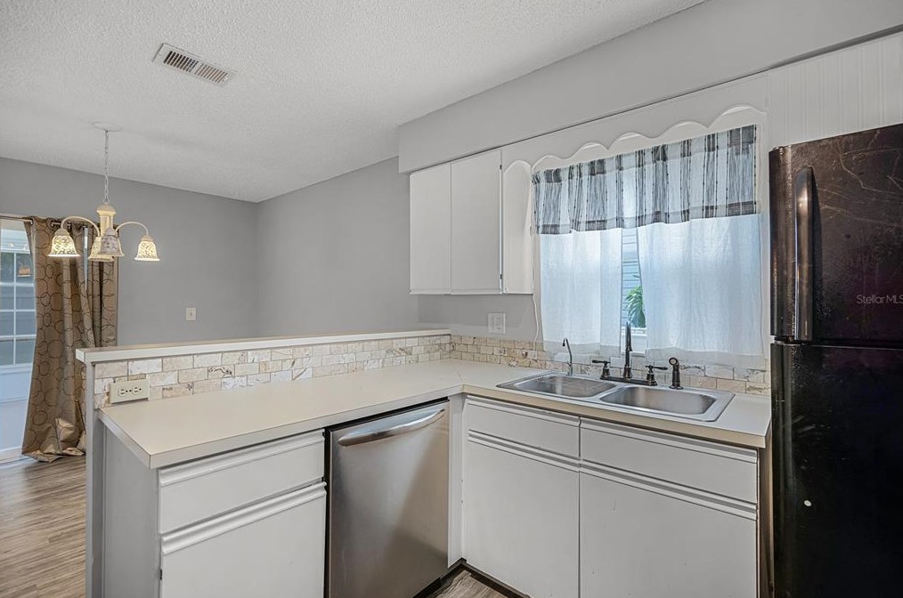5410 Struthers Rd, Winter Haven FL  33884-2617 exterior