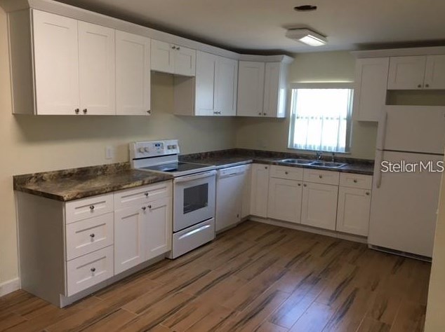 215 Madison Cir, Saint Petersburg, FL 33702-7523