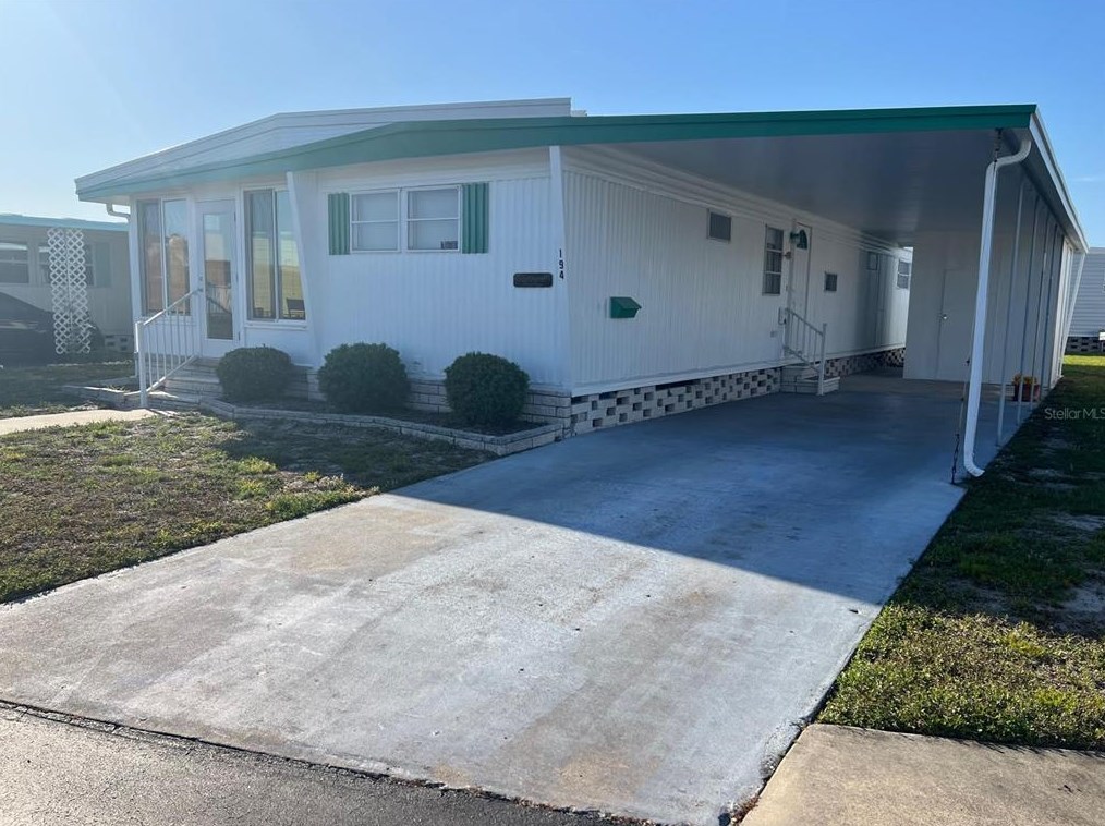 13225 101st St #194, Largo, FL 33773