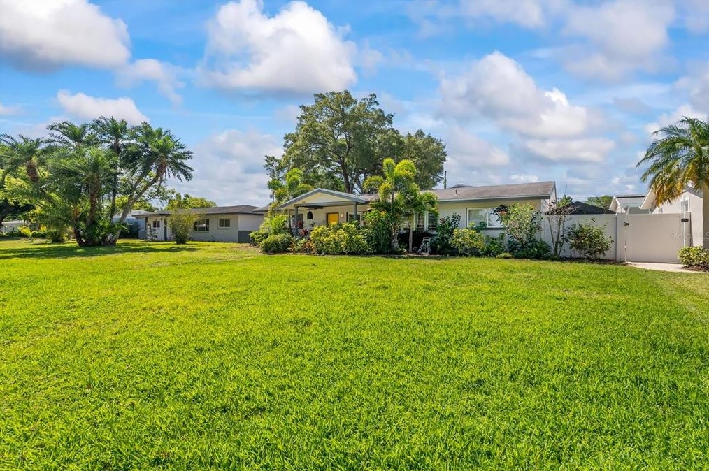 842 42nd Ave, Saint Petersburg, FL 33703-4639