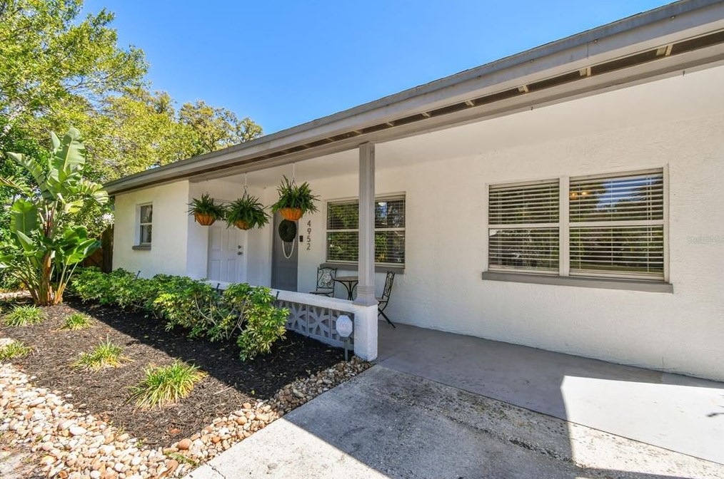 4952 15th Ave, Saint Petersburg, FL 33707-4318