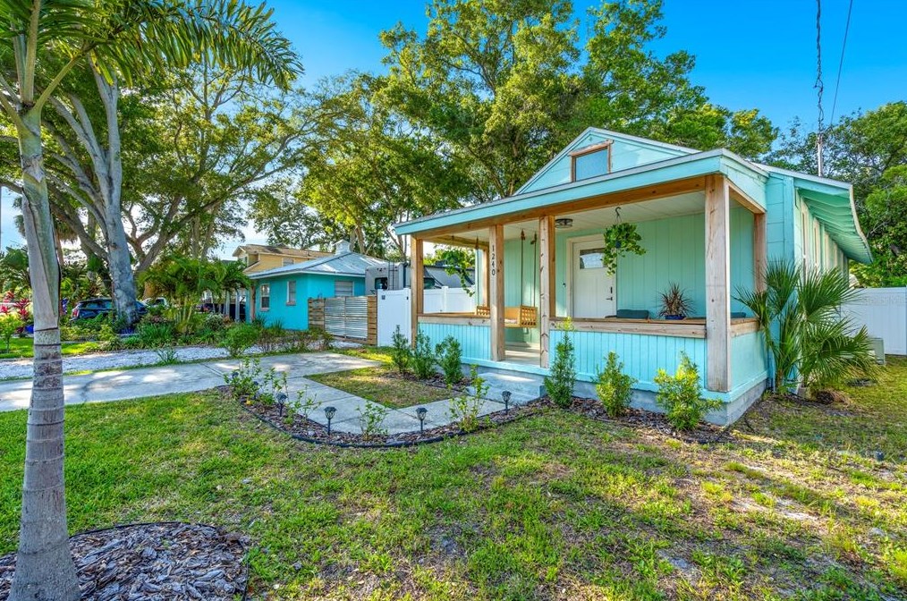 1240 Georgia Ave, Dunedin, FL 34698