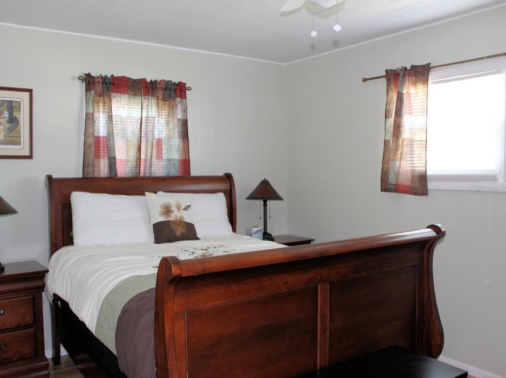 62 Thatch Palm St, Largo FL  33770-7413 exterior