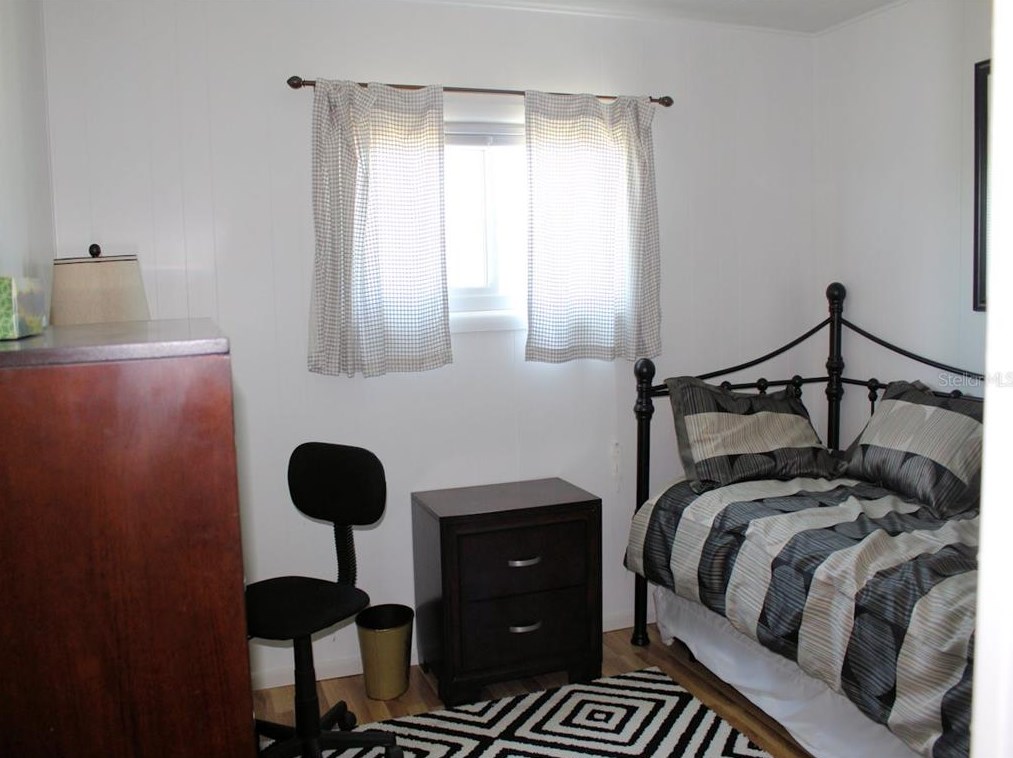 62 Thatch Palm St, Largo FL  33770-7413 exterior