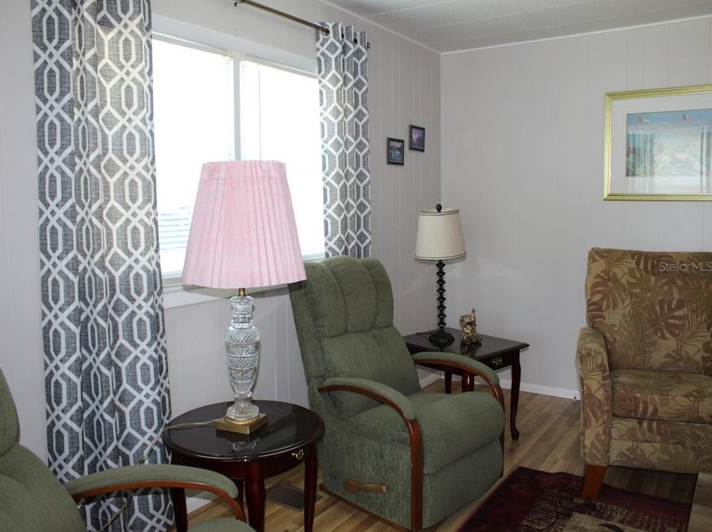 62 Thatch Palm St, Largo FL  33770-7413 exterior