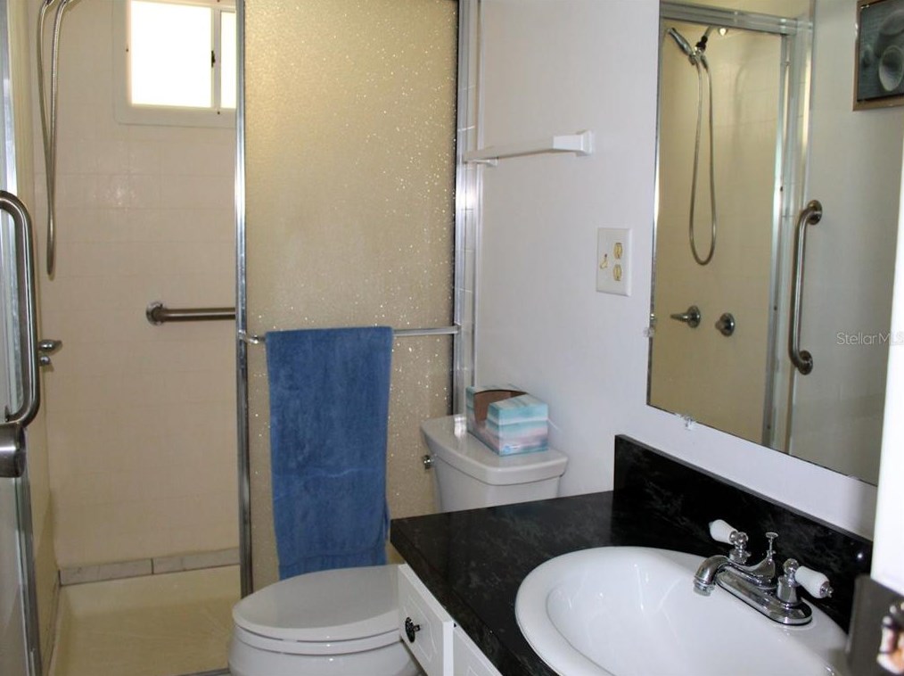 62 Thatch Palm St, Largo FL  33770-7413 exterior