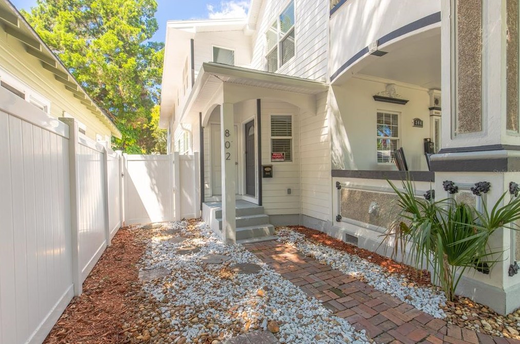 802 8th St N #802, Saint Petersburg, FL 33701