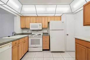 12300 Vonn Rd, Largo, FL 33774 - Photo 14