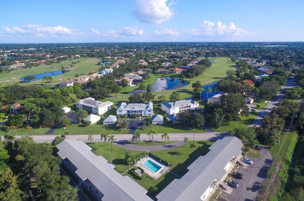 8303 Bardmoor Blvd #103, Largo, FL 33777